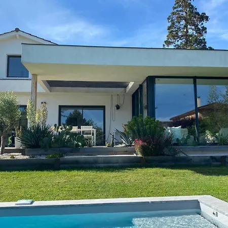 Villa Farniente - Newly Refurbished House With Swimming Pool Ecully