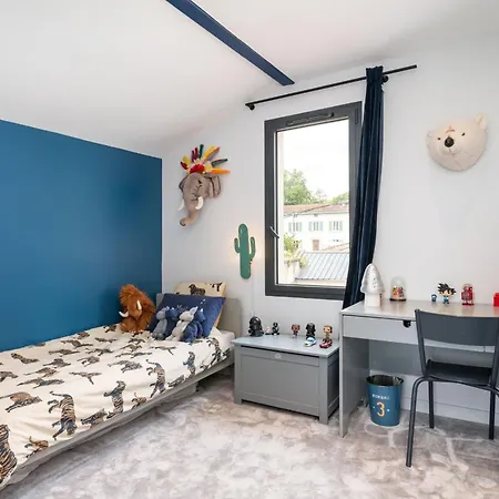 Farniente - Newly Refurbished House With Swimming Pool Villa Ecully
