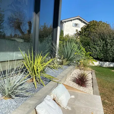 Farniente - Newly Refurbished House With Swimming Pool * Ecully