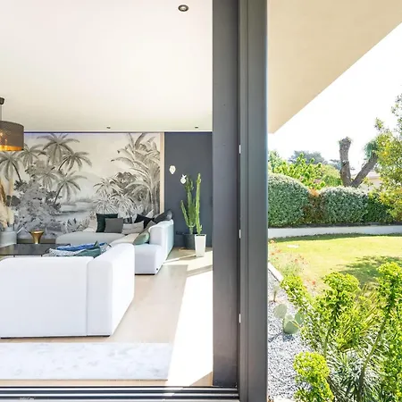 Farniente - Newly Refurbished House With Swimming Pool Ecully