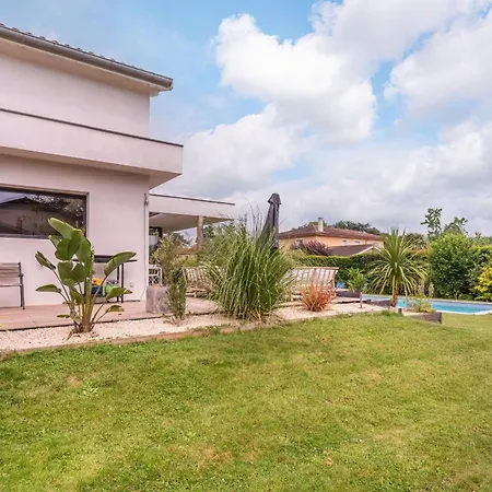 Farniente - Newly Refurbished House With Swimming Pool Villa Écully